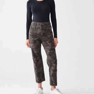 DL1961 Camouflage Ankle Jeans NWT SZ 25